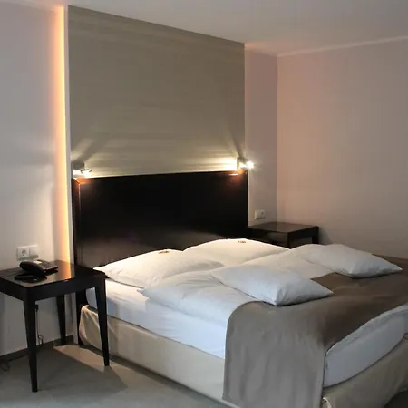 Freimuehle מלון Girod