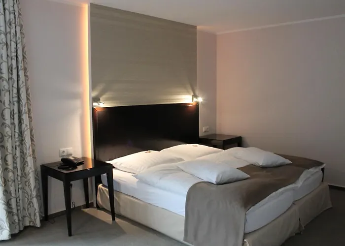 Freimuehle מלון Girod